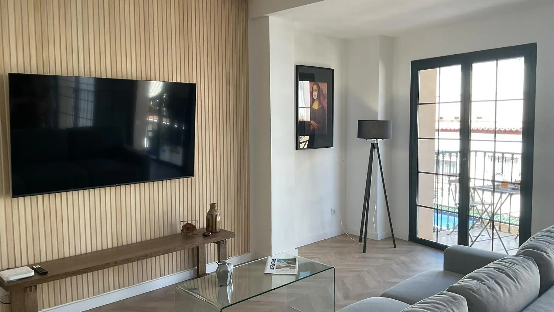 토레몰리노스 House Of Maximus - High Standing - Centre 90M2 아파트 0*,  스페인